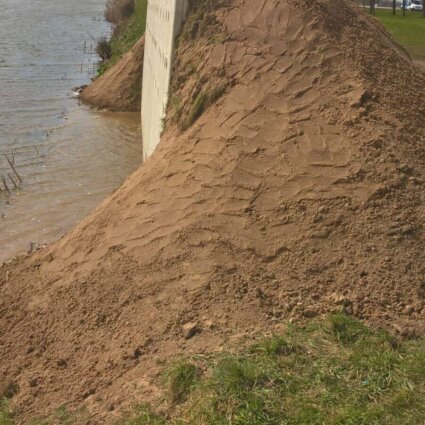 Oeverzwaluwwand Van der Valk Zwolle